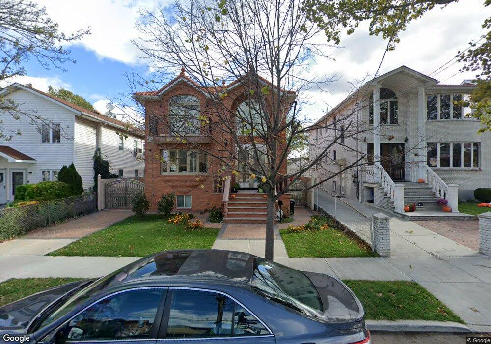 17-07 150th St unit 1st Fl, Whitestone, NY 11357 - photo 1