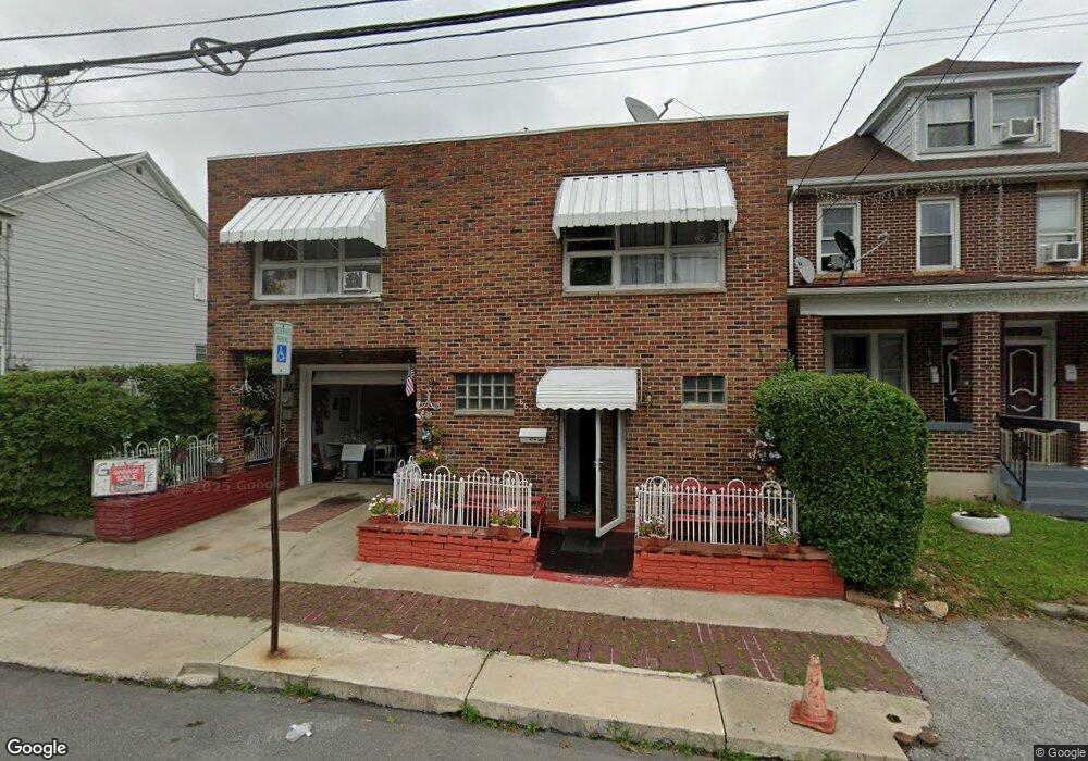 665 N Laurel St, Hazleton, PA 18201 - photo 1