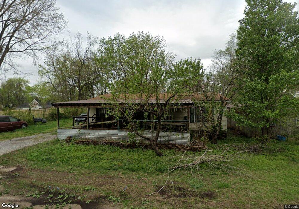 205 Hickory St, Prairie Grove, AR 72753 - photo 1