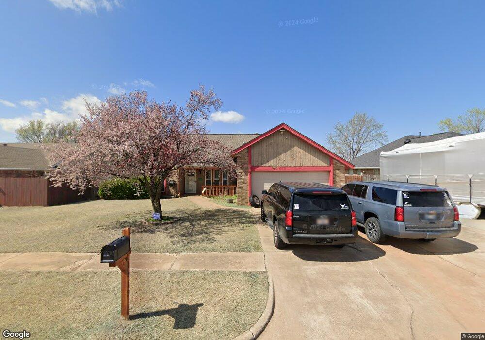 1613 Smoking Tree St, Moore, OK 73160 - photo 1