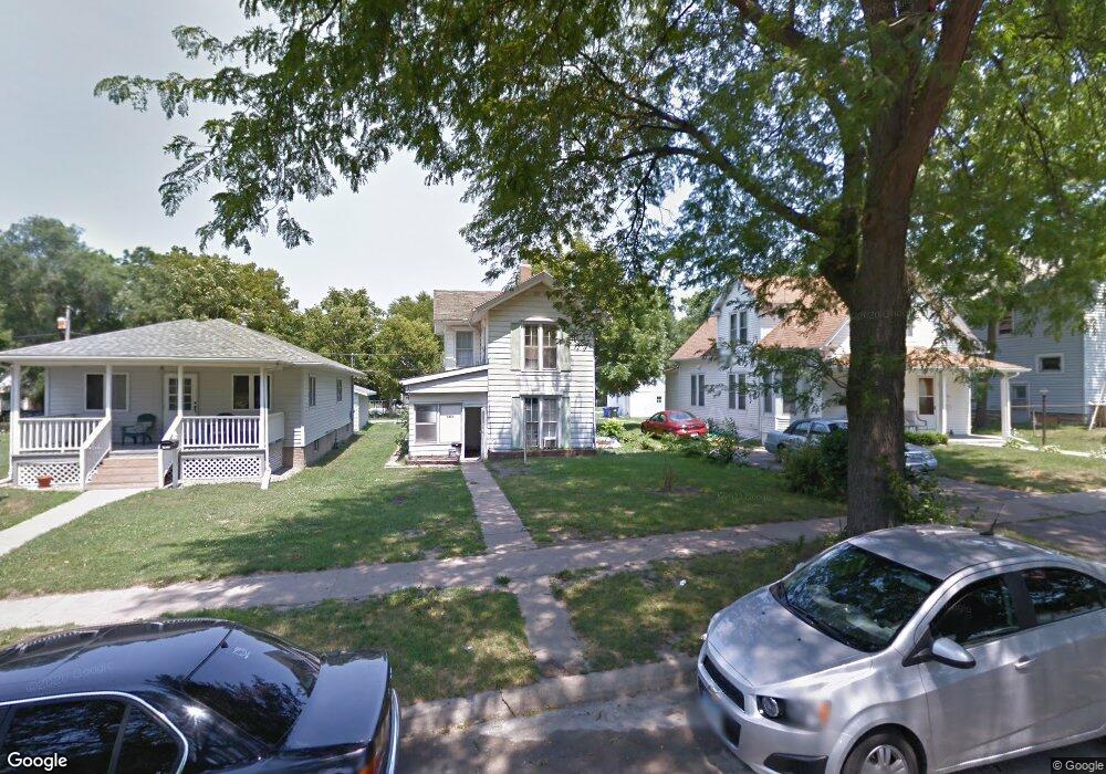 1016 11th Ave SE, Cedar Rapids, IA 52401 - photo 1