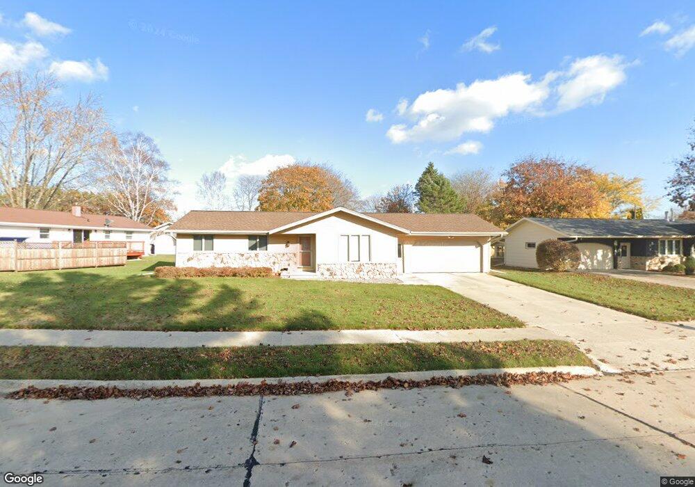 4017 Martin Ln, Two Rivers, WI 54241 - photo 1