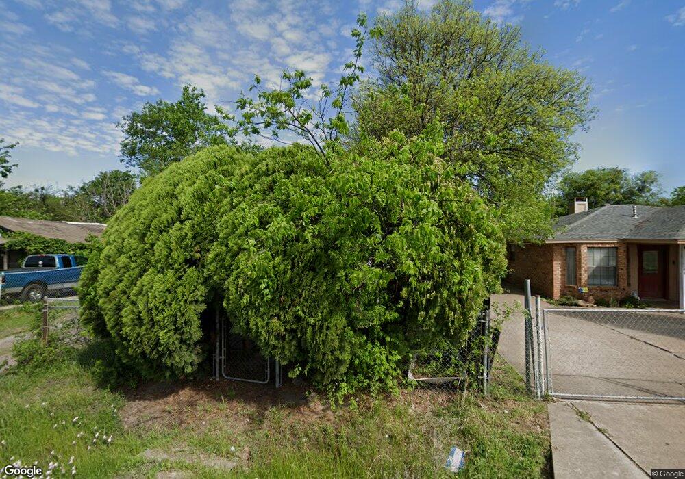 304 Avenue E, Ennis, TX 75119 - photo 1