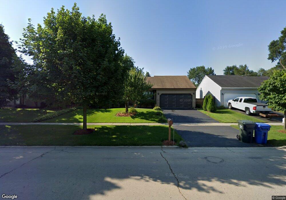 131 Bolz Rd, Carpentersville, IL 60110 - photo 1