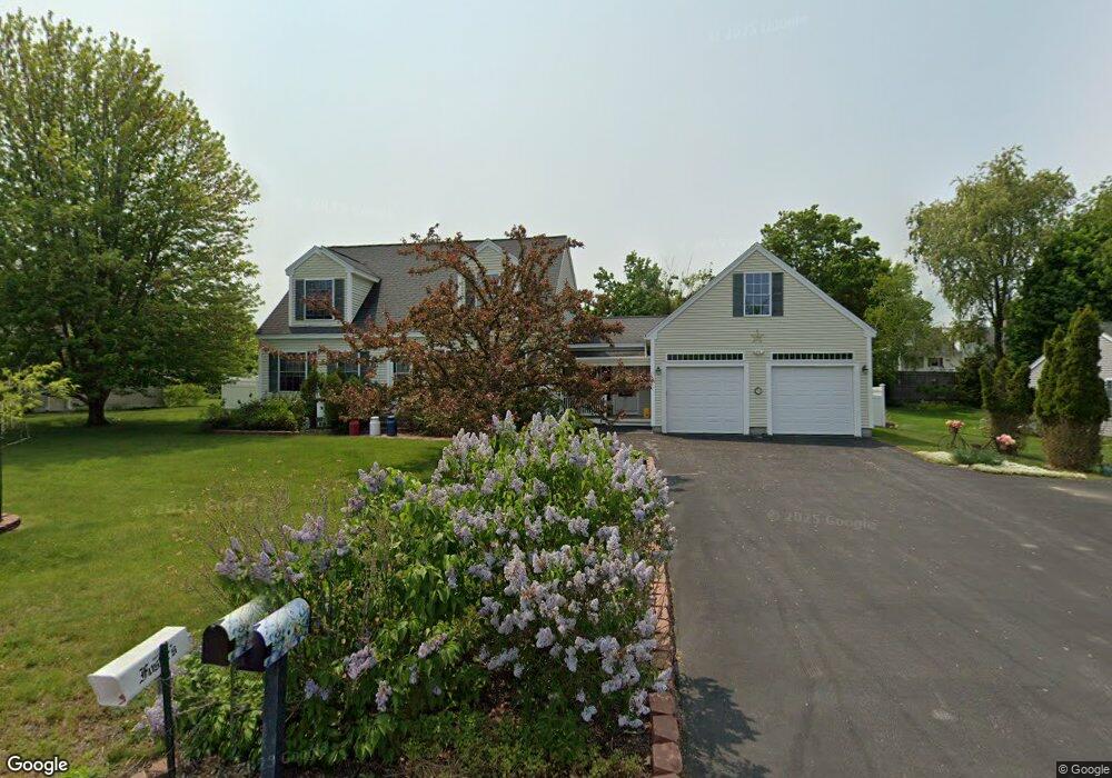 27 Cornfield Dr, Somersworth, NH 03878 - photo 1