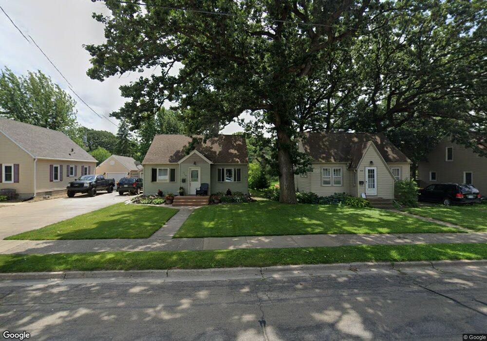 714 E Hawthorne St, Albert Lea, MN 56007 - photo 1