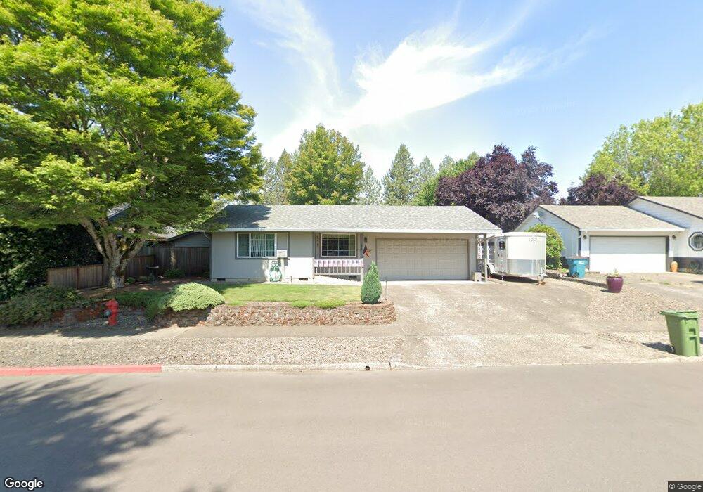 610 SE Locust St, Dundee, OR 97115 - photo 1