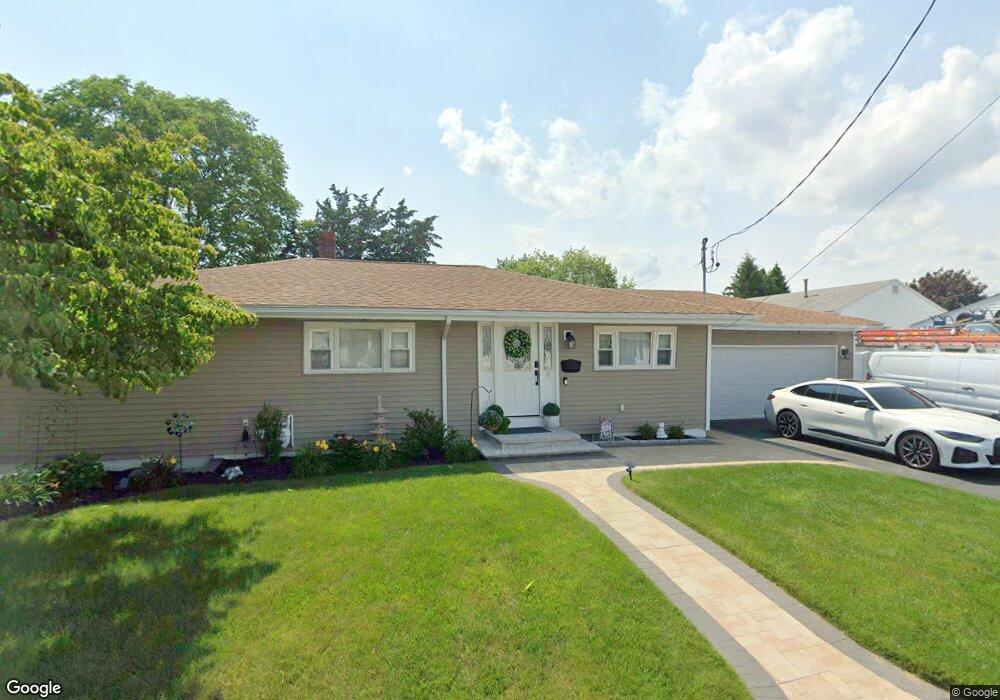 69 Palmer Ave, Cranston, RI 02920 - photo 1