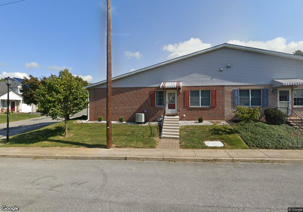 601 W 3rd St, Waynesboro, PA 17268 - photo 1