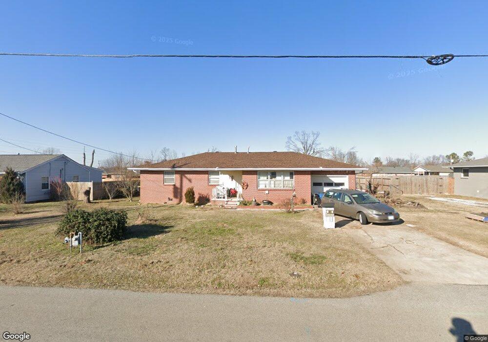 805 NW 10th St, Bentonville, AR 72712 - photo 1