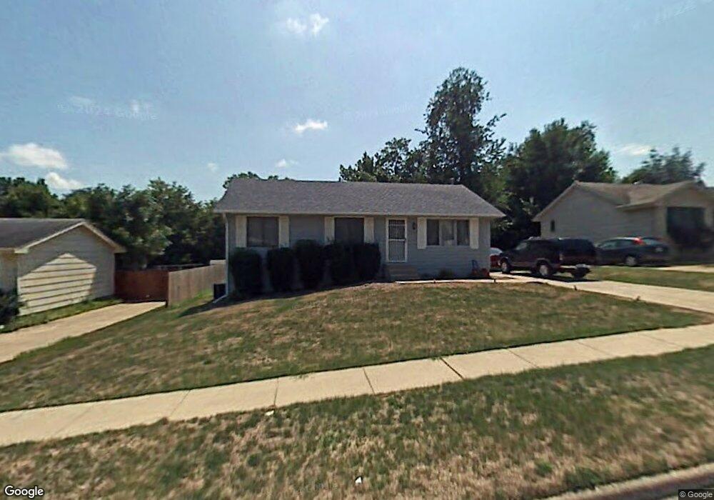 1605 E Creston Ave, Des Moines, IA 50320 - photo 1