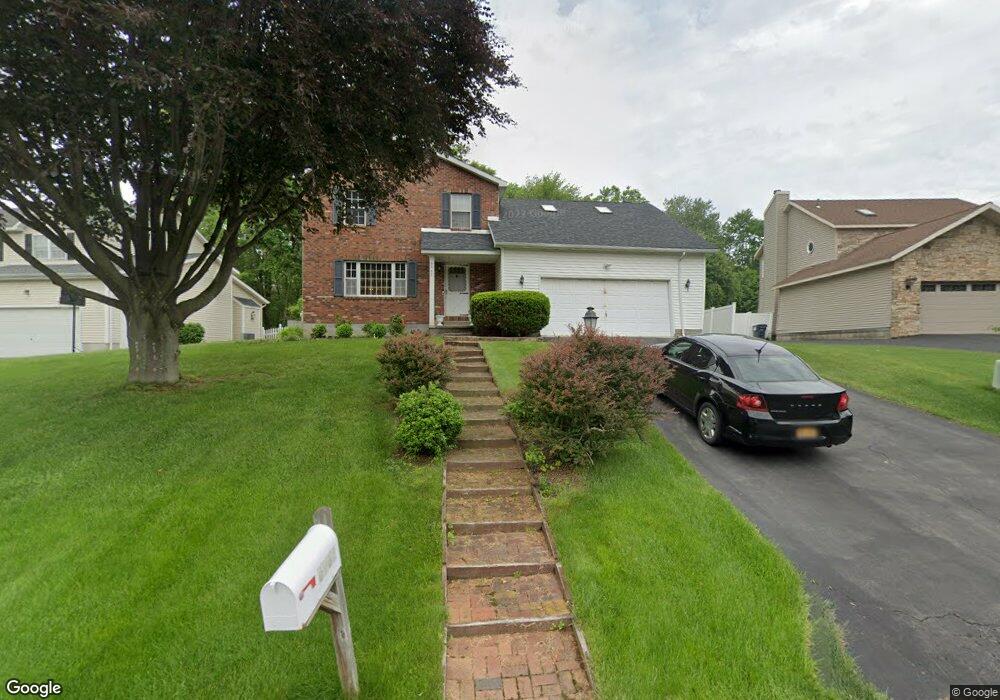 6962 Suzanne Ct, Schenectady, NY 12303 - photo 1