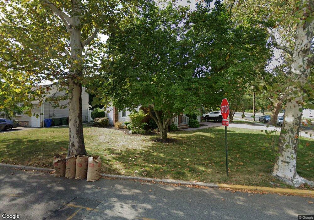 300 Princeton Rd unit 1, Linden, NJ 07036 - photo 1