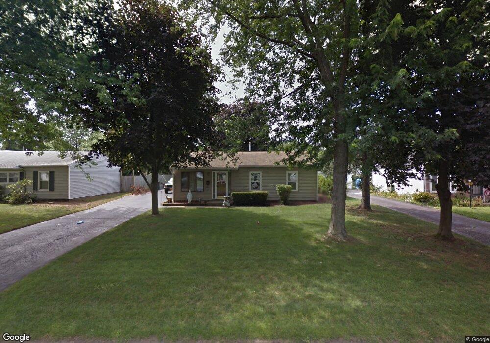 16 Mildred La, Colonie Tov, NY 12110 - photo 1