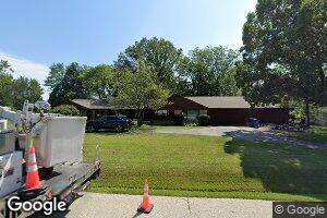 141 W Daphne Rd, Milwaukee, WI 53217