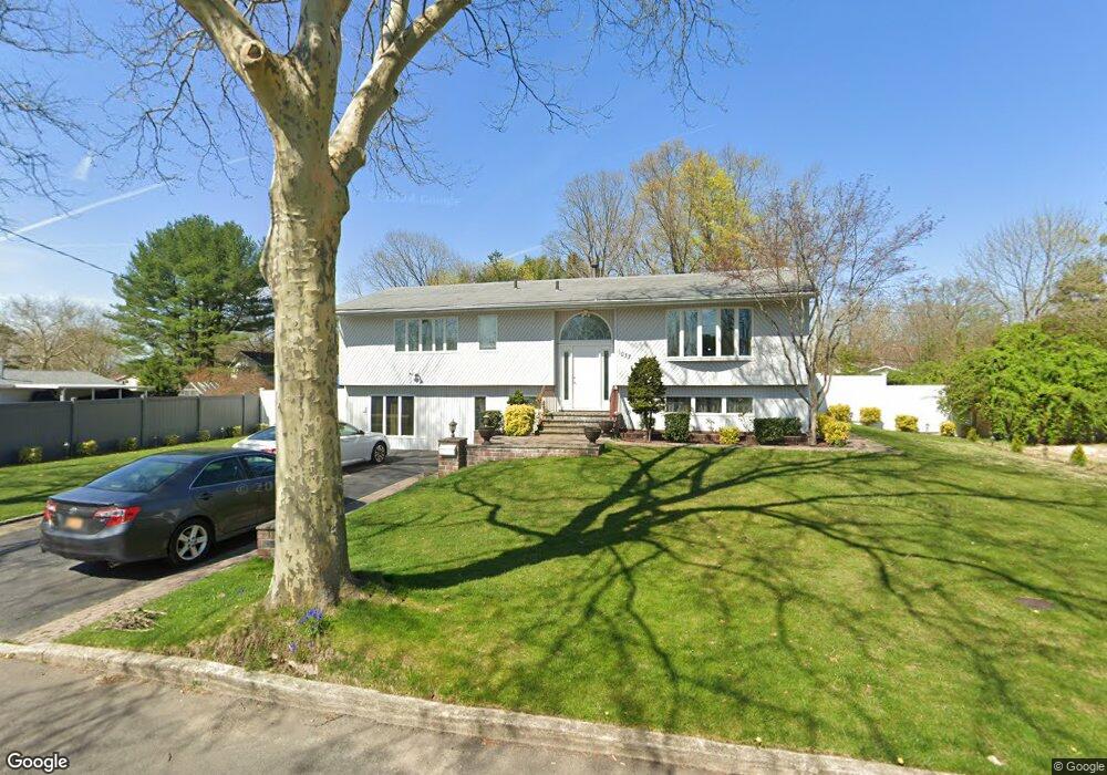 1033 Commack Rd, Dix Hills, NY 11746 - photo 1