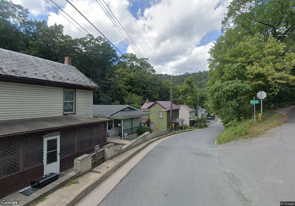 119121 Laurel Ave, Berkeley Springs, WV 25411 - photo 1