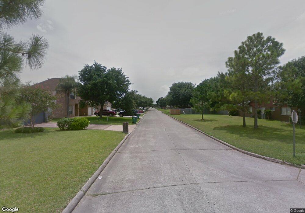 000 Wildwinn Dr, Alvin, TX 77511 - photo 1