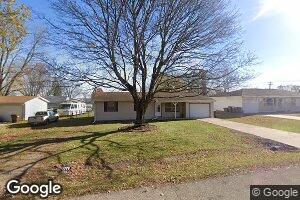 325 Rosalind Rd, Rochelle, IL 61068
