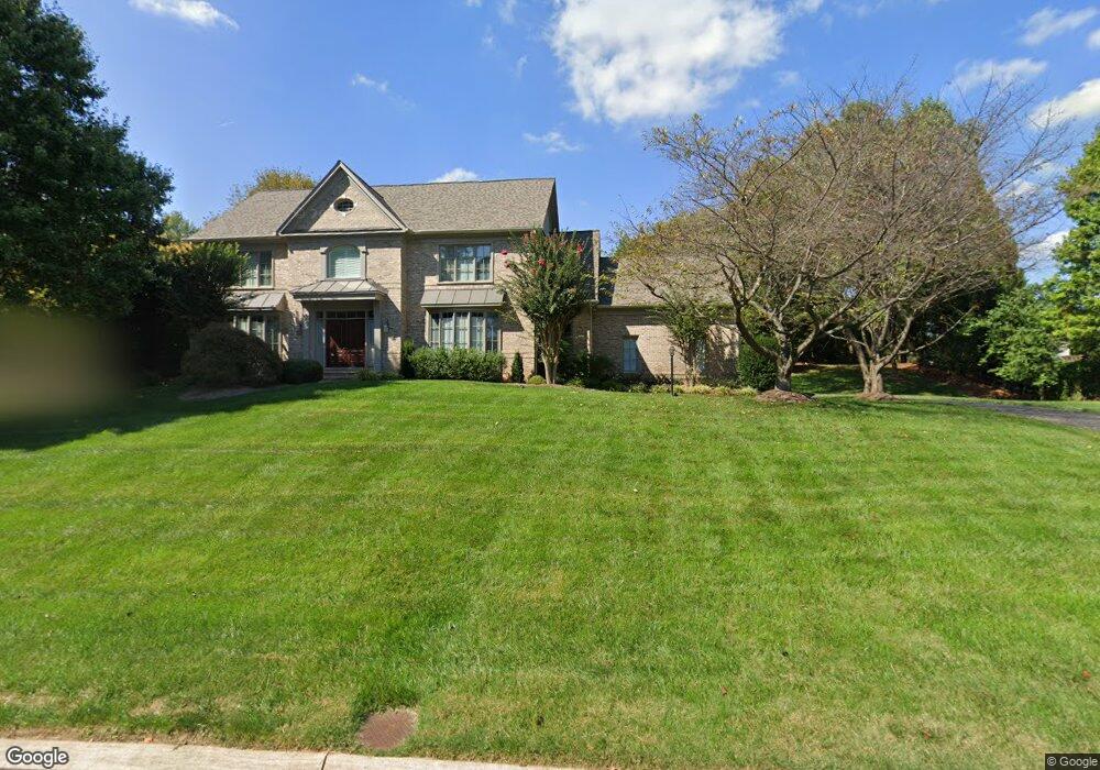 1160 Fieldview Dr, Reston, VA 20194 - photo 1