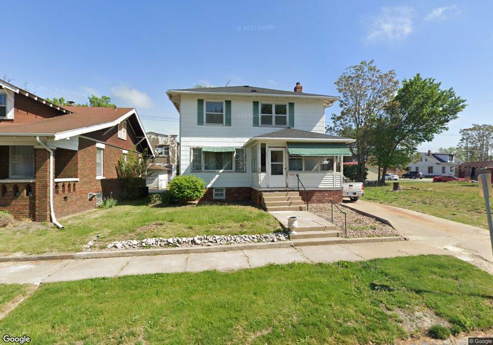 621 Adams Ave, Moberly, MO 65270 - photo 1