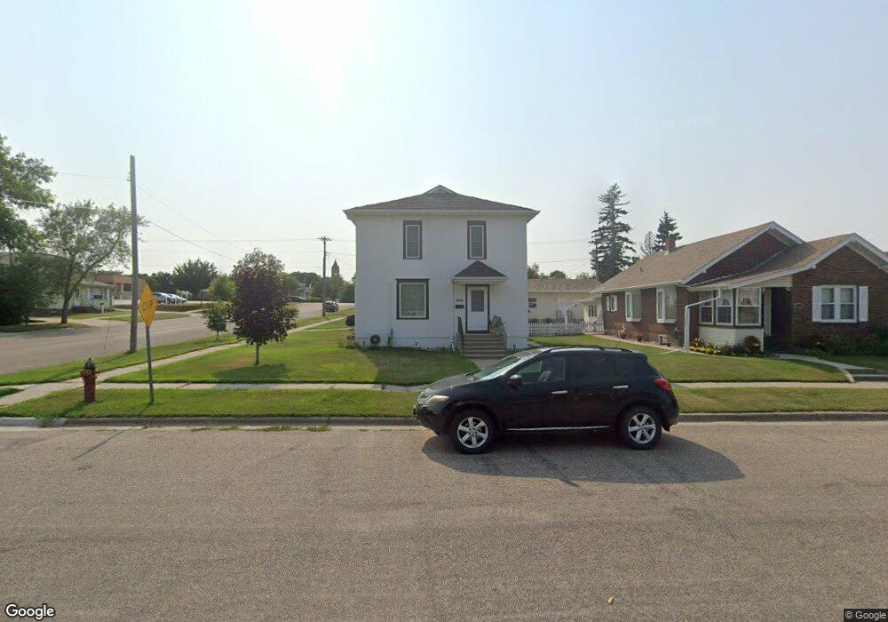 424 5th Ave SE, Jamestown, ND 58401 - photo 1