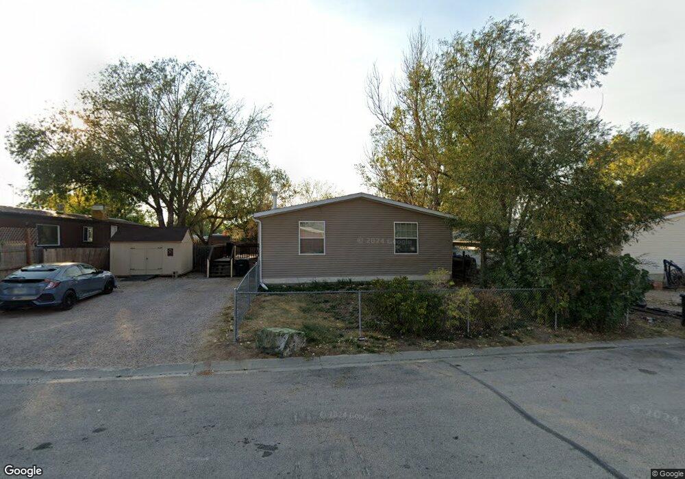 2702 Cheryl Ave, Gillette, WY 82718 - photo 1