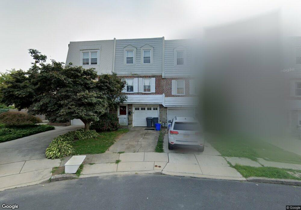 124 Botanic Ct, Upper Darby, PA 19082 - photo 1