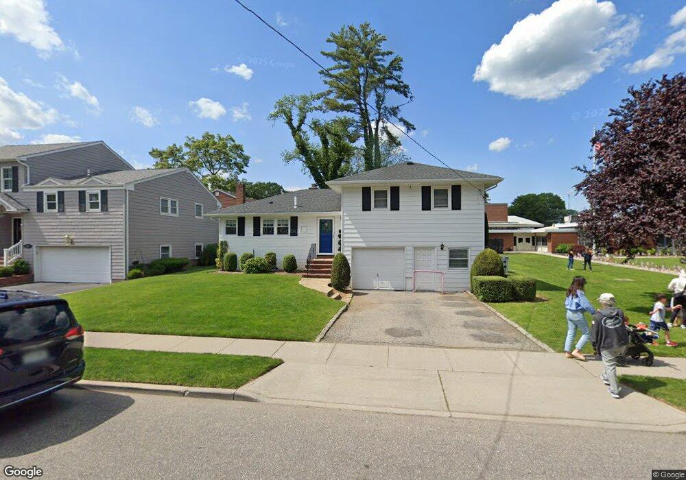 77 Bayberry Ave, Garden City, NY 11530 - photo 1