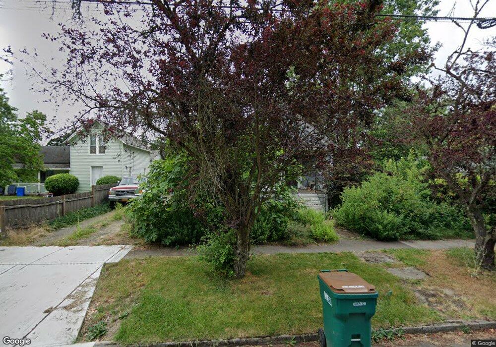 112 E 5th St, Newberg, OR 97132 - photo 1