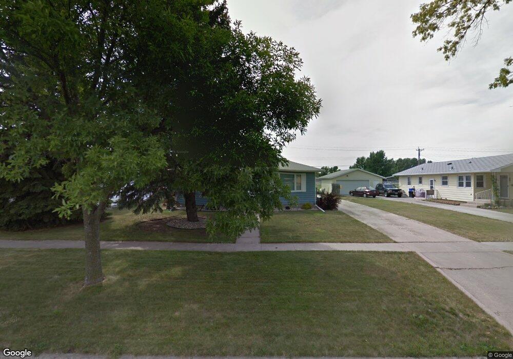 1741 17th St S, Fargo, ND 58103 - photo 1