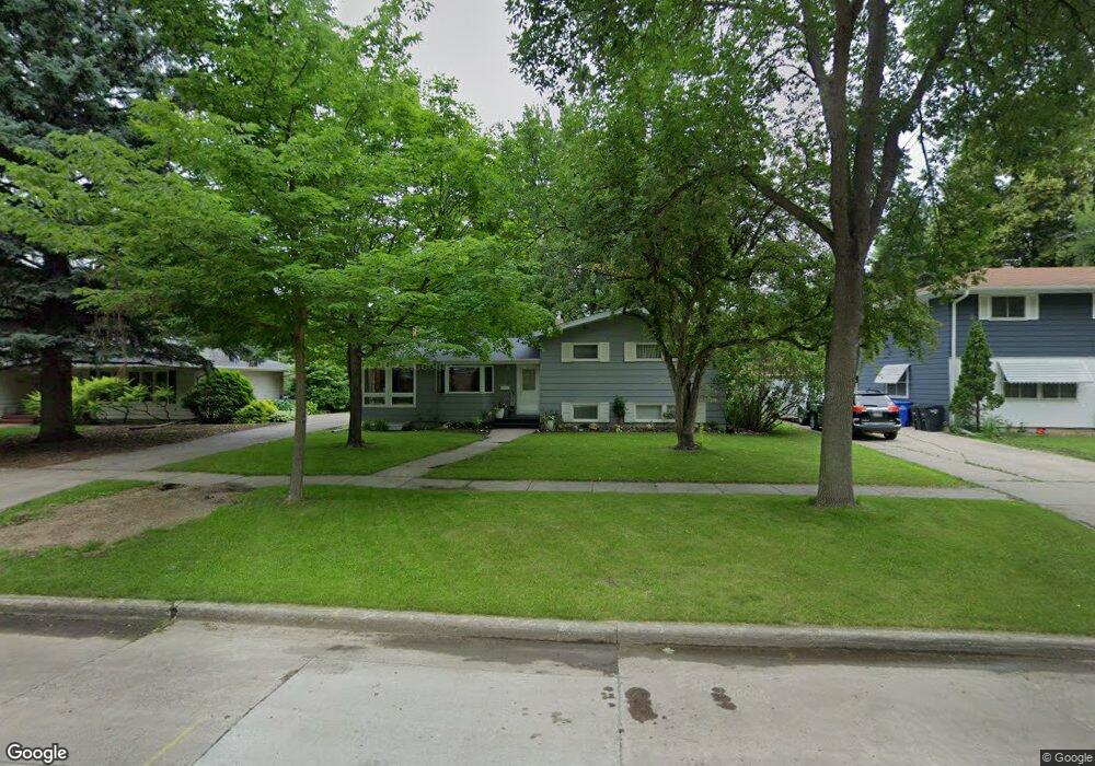 113 22nd Ave N, Fargo, ND 58102 - photo 1