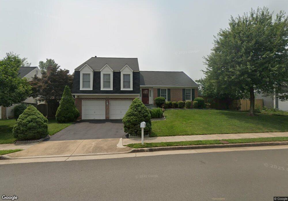 13579 Smallwood Ln, Chantilly, VA 20151 - photo 1