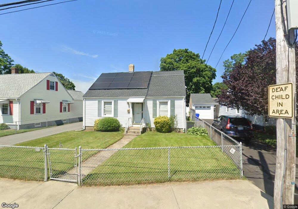 12 Maplecrest Dr, Pawtucket, RI 02861 - photo 1