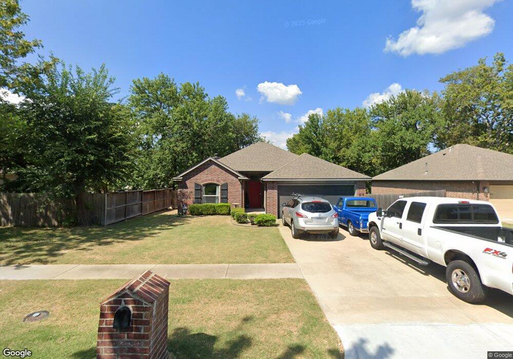 218 W Detroit St, Broken Arrow, OK 74012 - photo 1