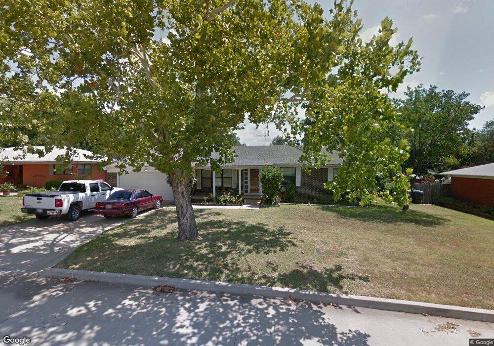 1716 Winchester St, Ardmore, OK 73401 - photo 1