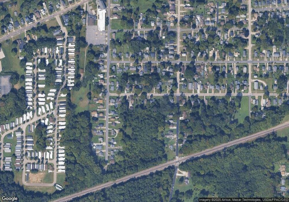 456 W Liberty St, Geneva, OH 44041 - photo 1