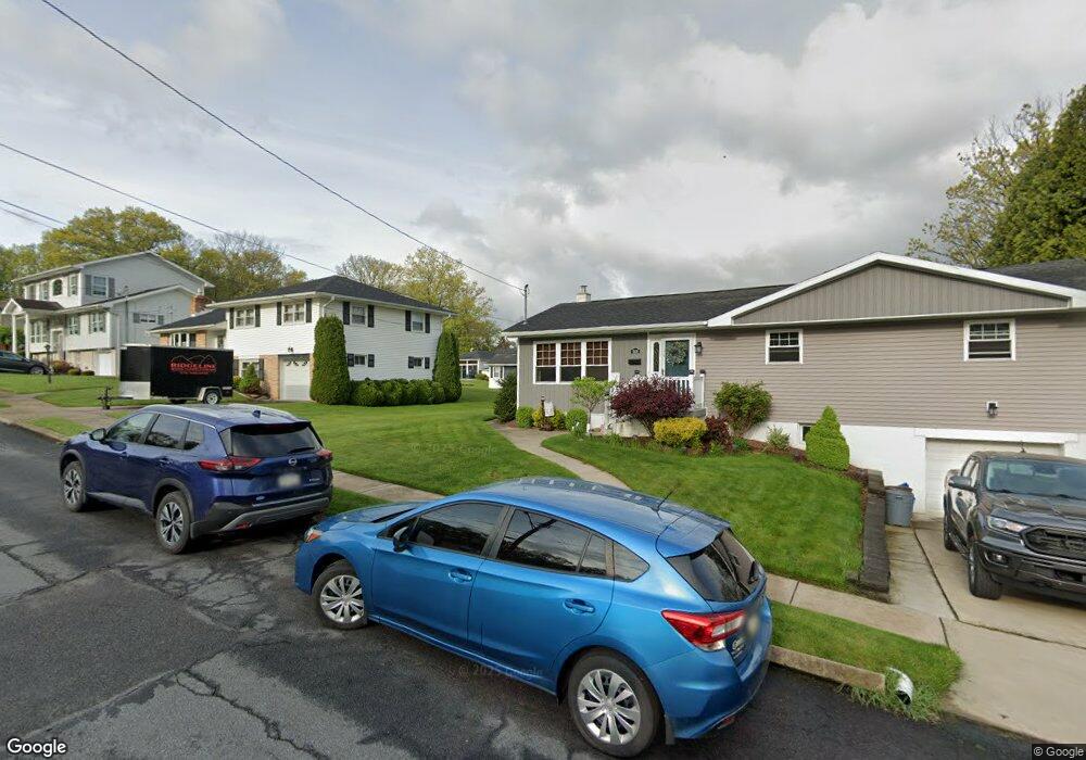 908 Hollenback St, Moosic, PA 18507 - photo 1