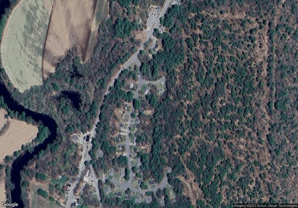 16 Wedgewood Dr, Winchester, NH 03470 - photo 1