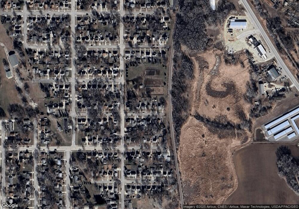 909 12th Ave SE, Austin, MN 55912 - photo 1