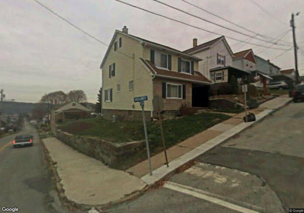 124 Holmes St, Vandergrift, PA 15690 - photo 1