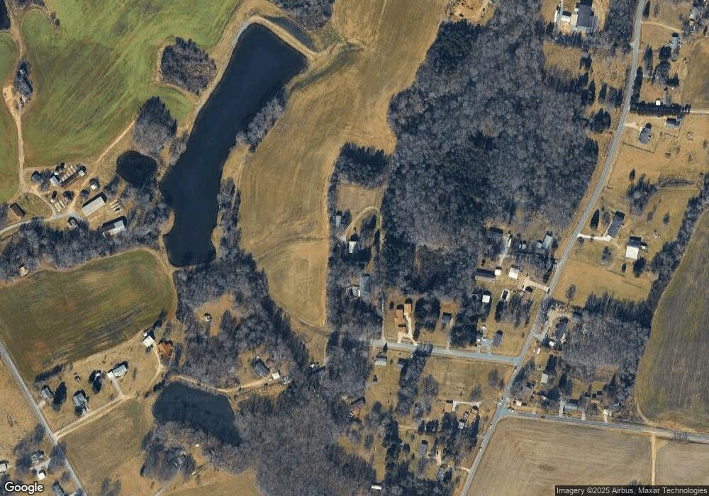 1935 Foster View Dr, Randleman, NC 27317 - photo 1