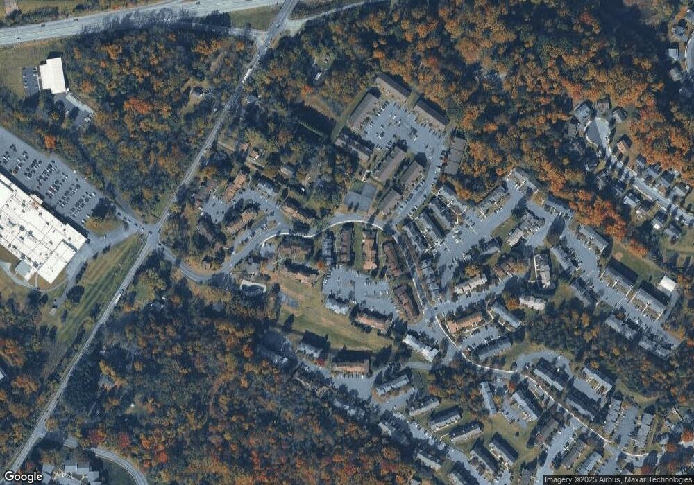 28-4 Wister Way, Reading, PA 19606 - photo 1