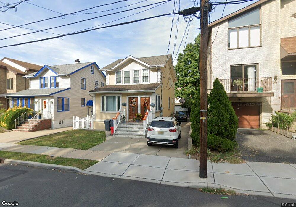 457 Washington Ave unit 2, Cliffside Park, NJ 07010 - photo 1