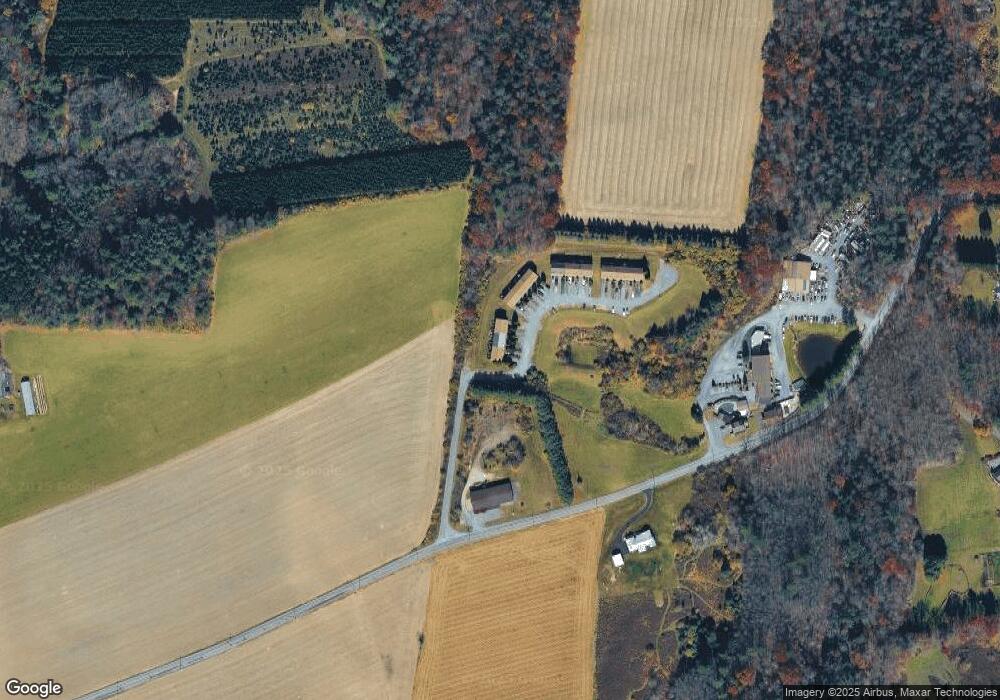 133 Victoria Arms Cir, Kunkletown, PA 18058 - photo 1