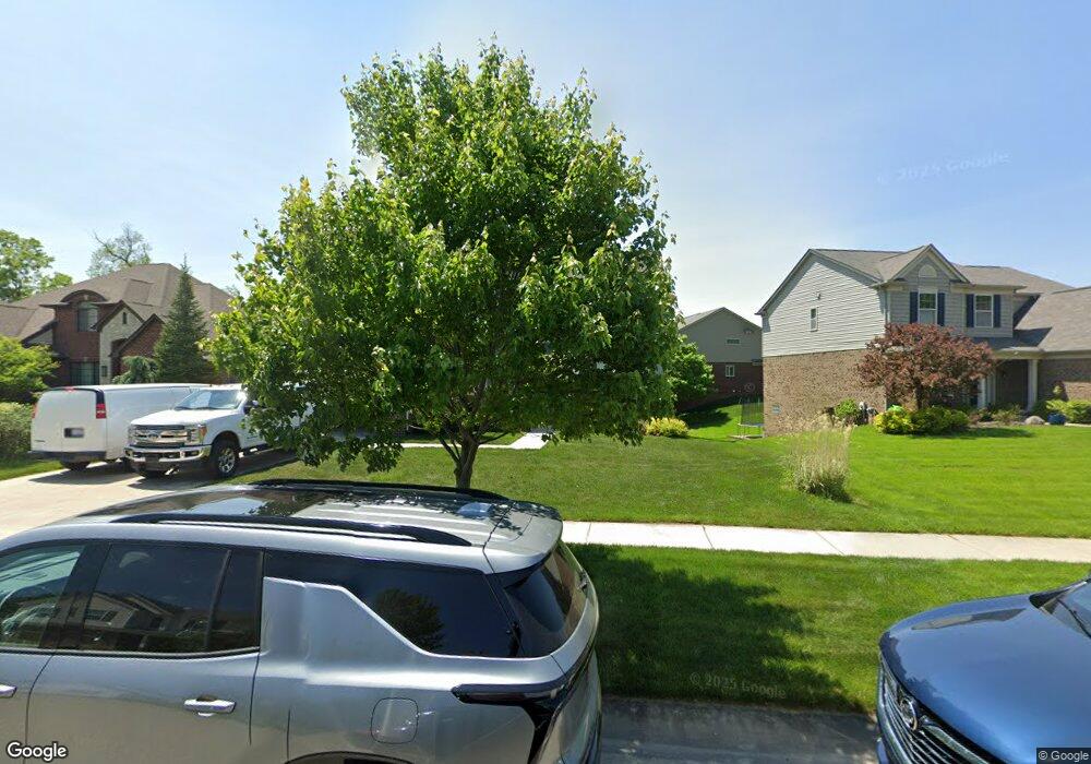 4950 Ventura Dr, Lake Orion, MI 48359 - photo 1