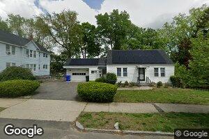 31 Edgewood St, Springfield, MA 01109