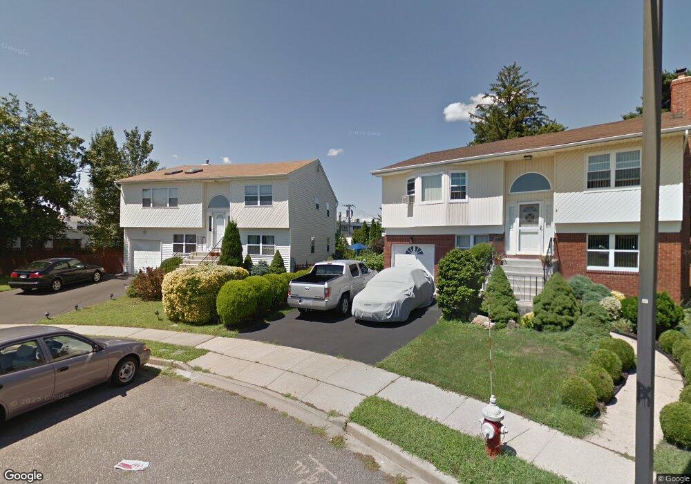 2 Julie Ct, Bethpage, NY 11714 - photo 1