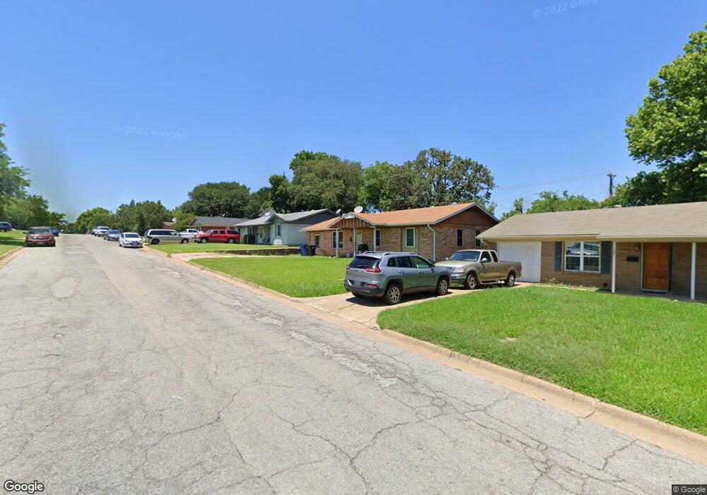 149 N Imperial Dr, Denison, TX 75020 - photo 1