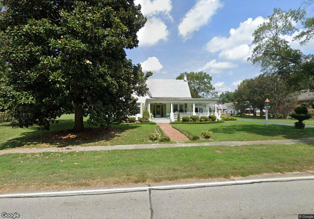 135 Hartwell St, Royston, GA 30662 - photo 1